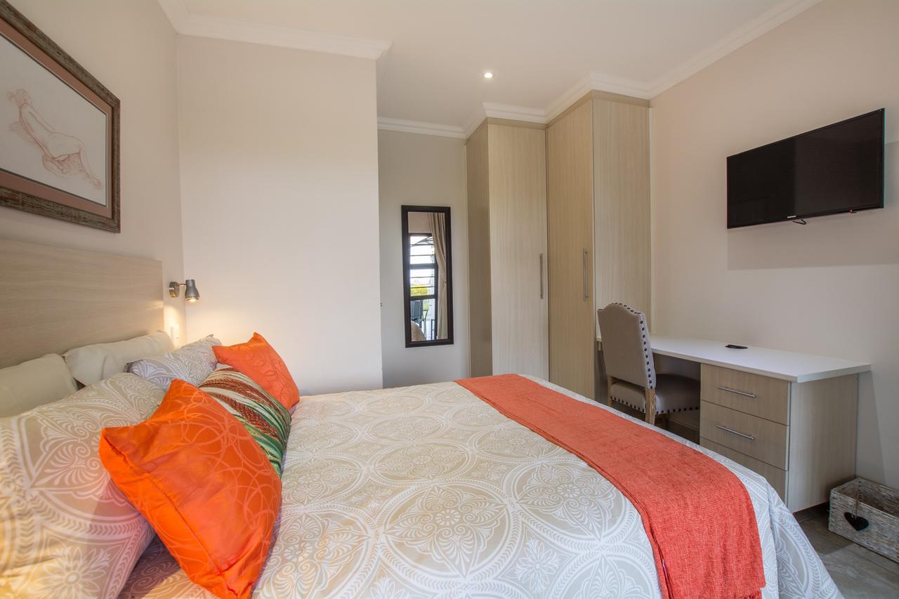 Oceanview B&B อีสต์ลอนดอน ภายนอก รูปภาพ